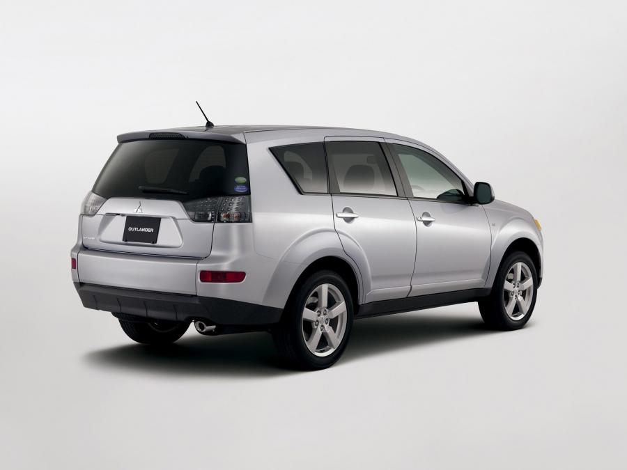  Mitsubishi Outlander 2007 года  (JP) (фото 17 из 17)